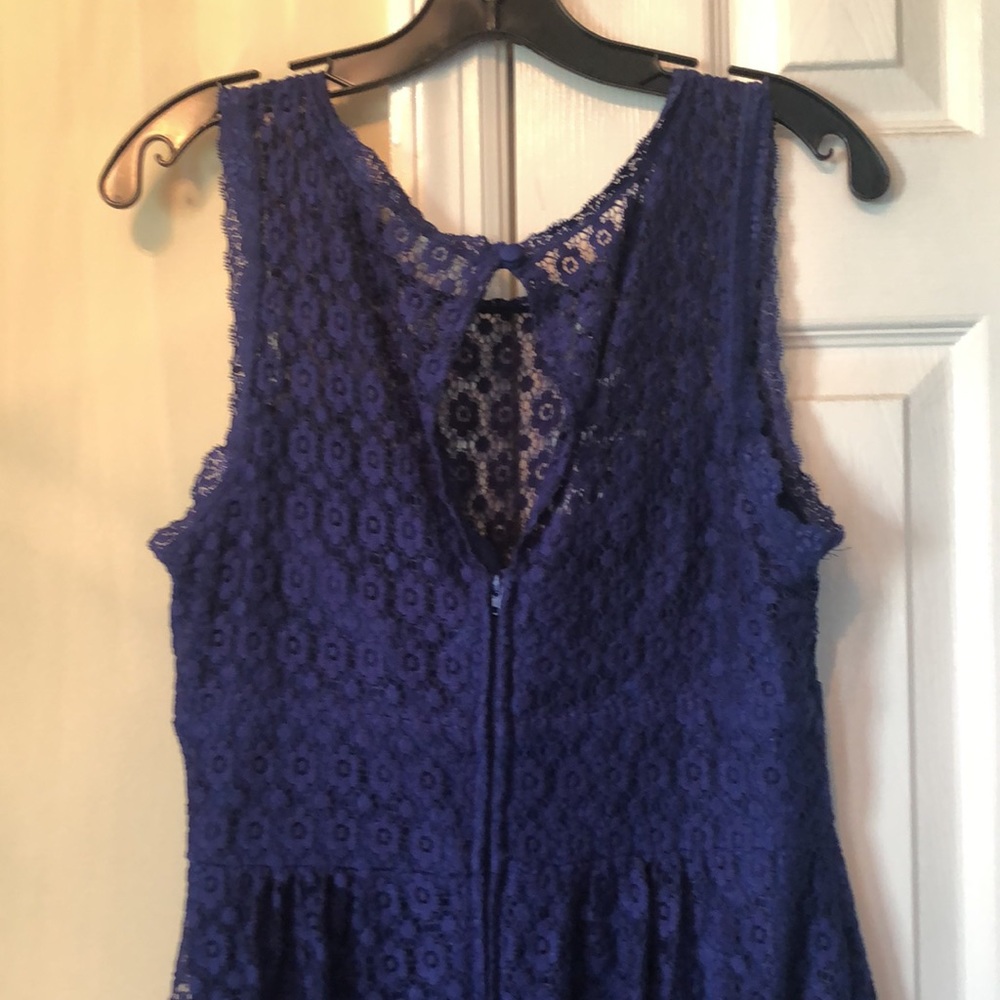Dress - Picture 4 of 5